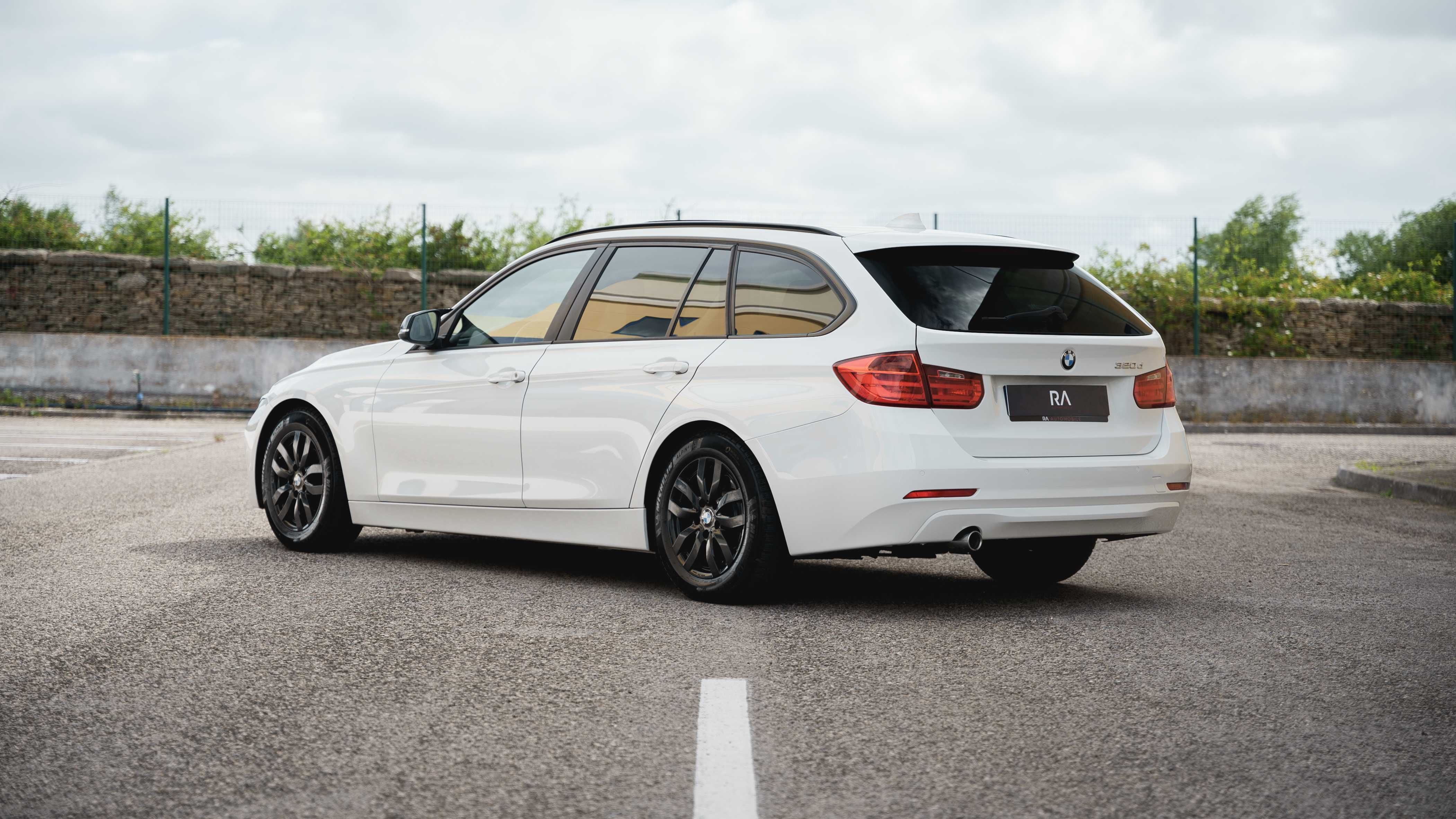 BMW 320D Touring Automática Efficient Dynamics Luxury Line