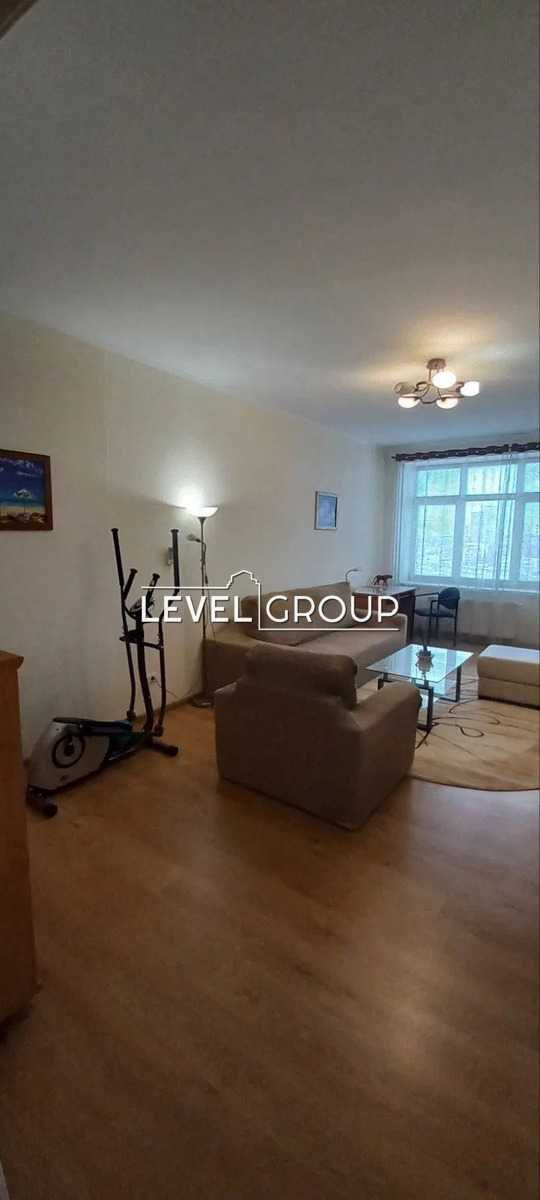 БЕЗ% .Продаж 2 к. кварт. 83 м. вул. Коновальця 36- м. Печерська 10 хв.