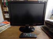 TV Samsung Syncmaster T200HD +pilot mało używany