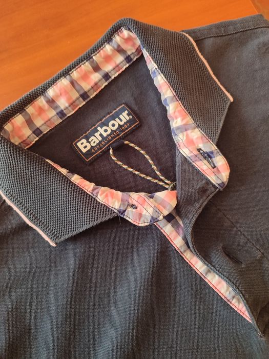 Продам фудболку Barbour