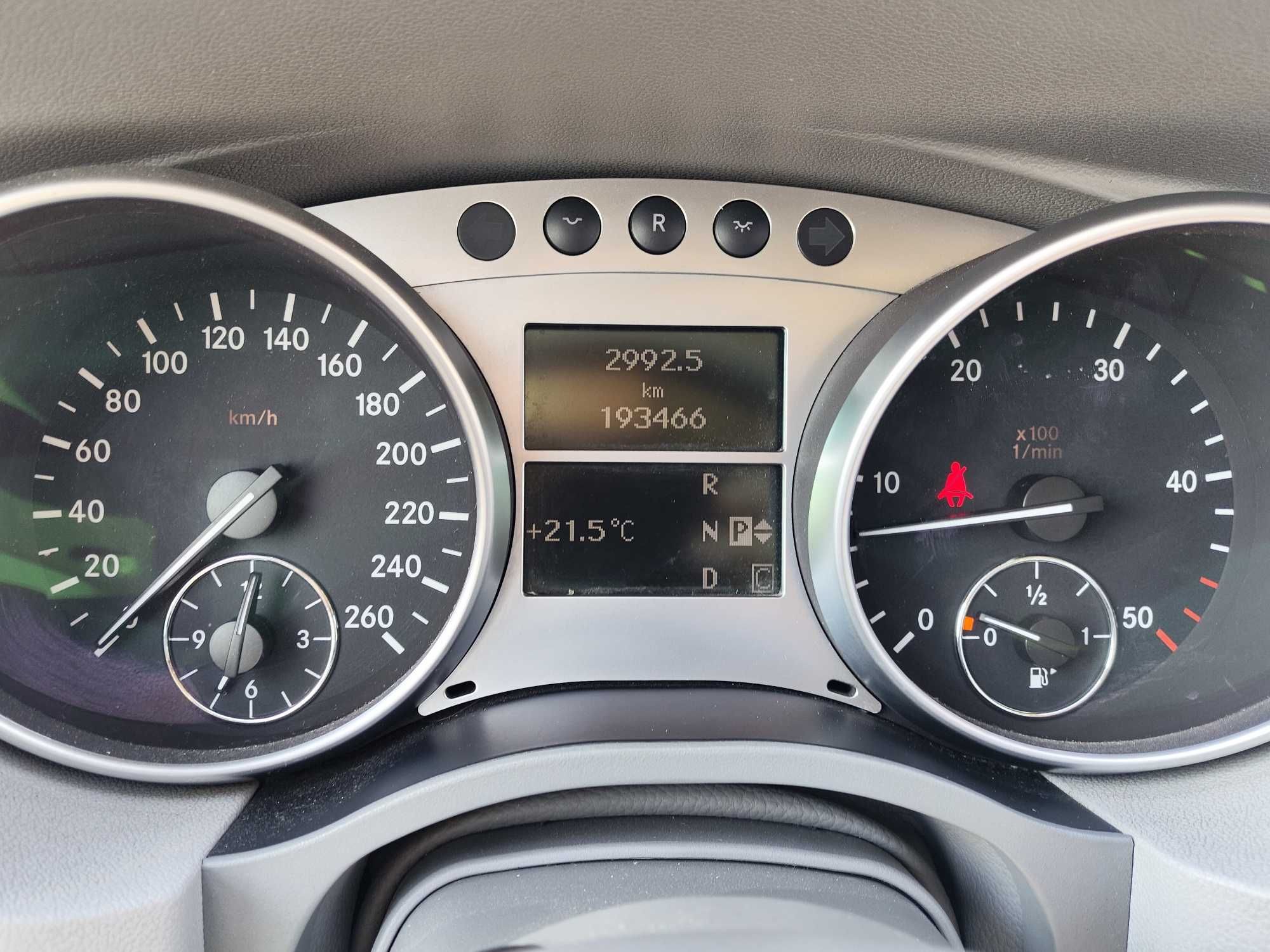 Mercedes R320 CDI 4 Matic - IUC antigo