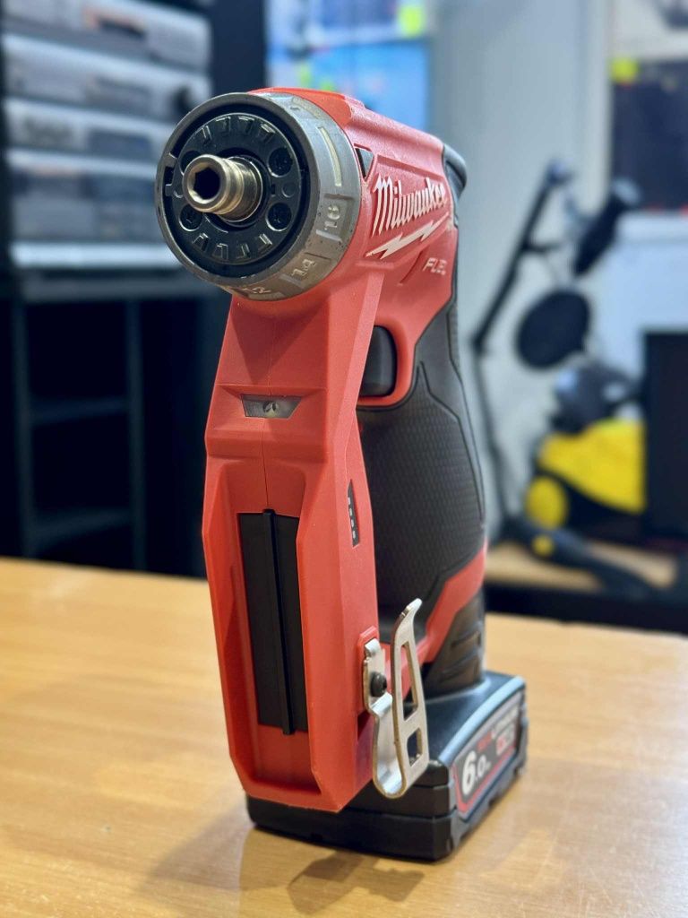 Wiertarko wkrętarka z wymiennym uchwytem Milwaukee m12 FDDXKIT 3xAKU !