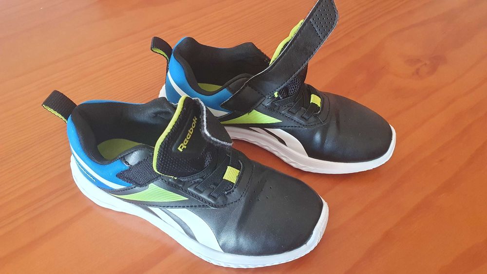 Sapatilhas para atletismo Reebok tamanho 31