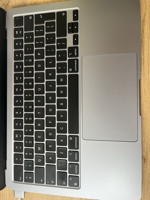 MacBook Air M2 2022 8GB RAM | 256GB SSD