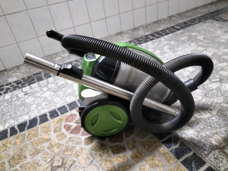 Aspirador de pó fio