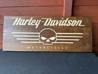 Deski ozdobne z logo Harley Davidson