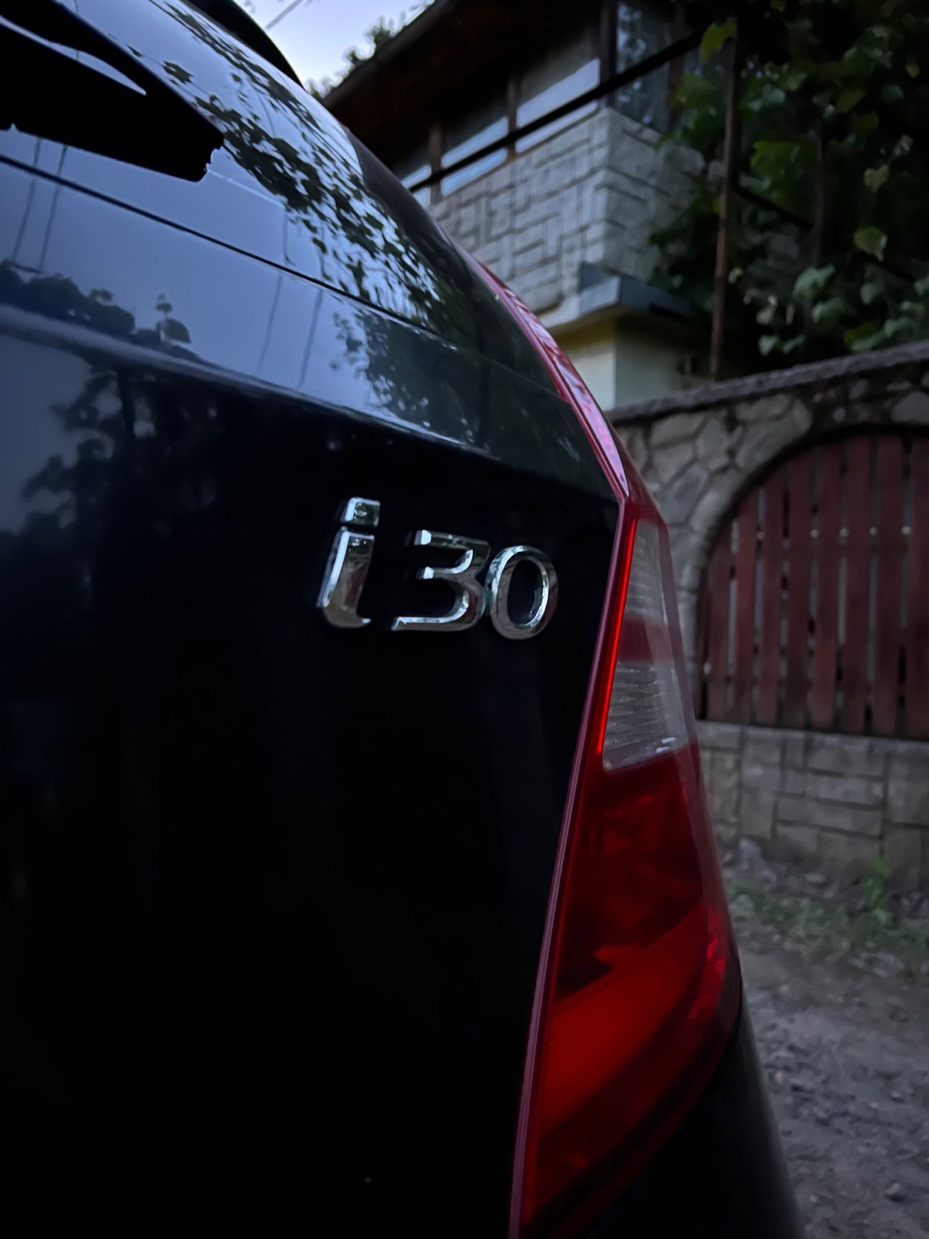 Легковий автомобіль Hundaj i30 2010 року, двигун 1,6