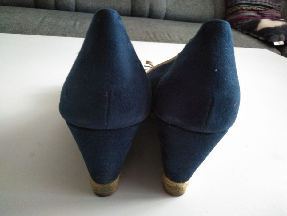 Espadryle granatowe