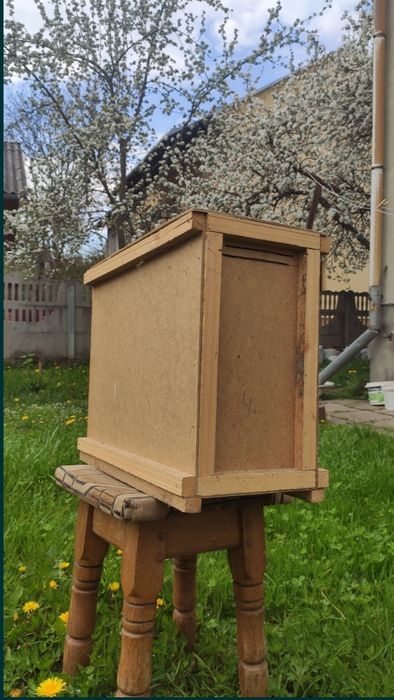 Ящики для бджолопакетів