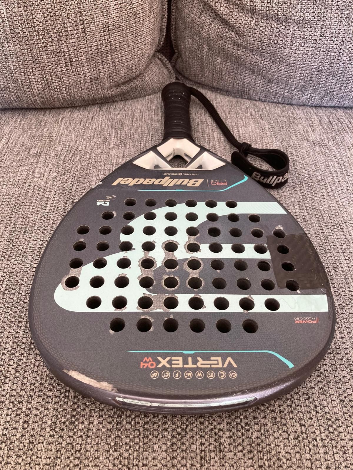 Raquete Bullpadel Vertex 04w recondicionada