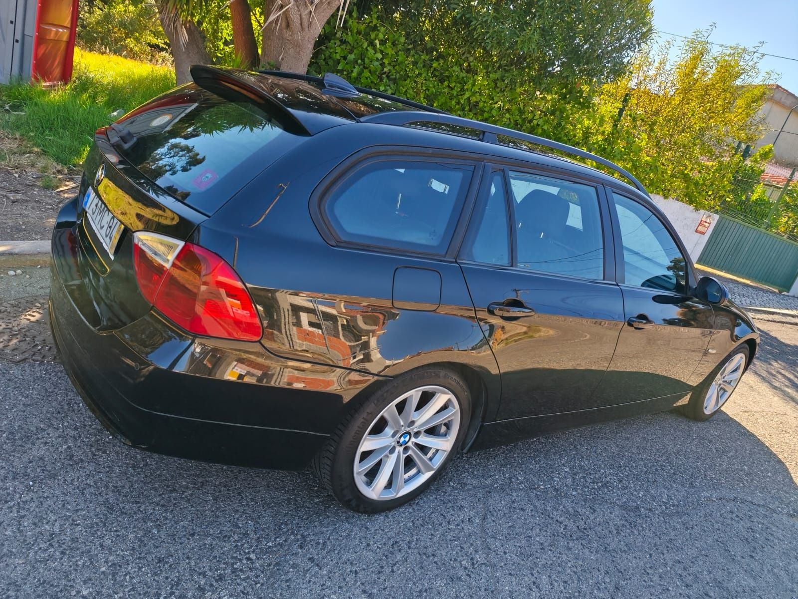 BMW 320D com 285 Mil Km's