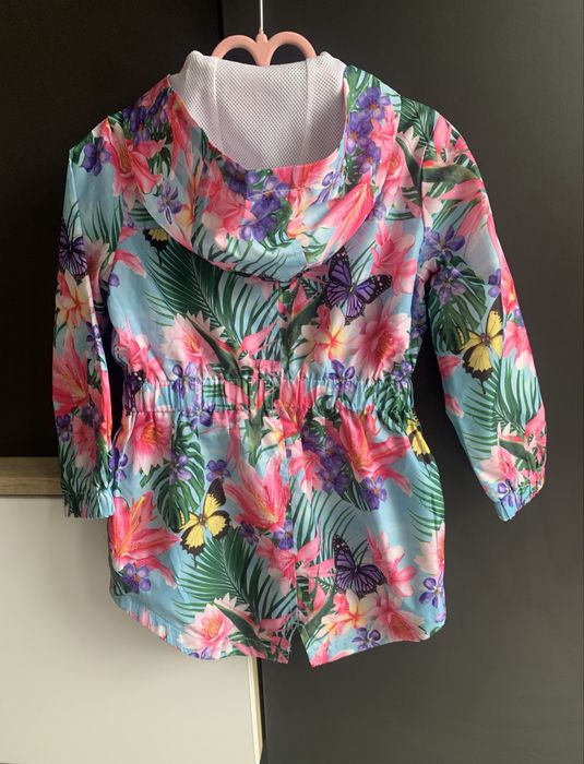 Курточка вітровка для дівчинки!!!