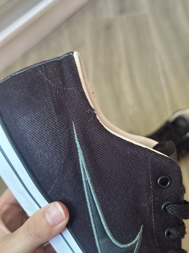 Кросівки nike capri cnvs