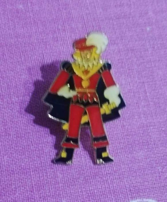 Pin's clássicos e raros