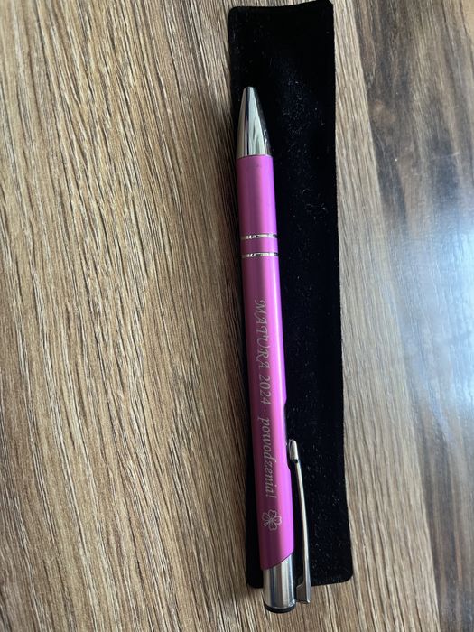 Długopis w futerale