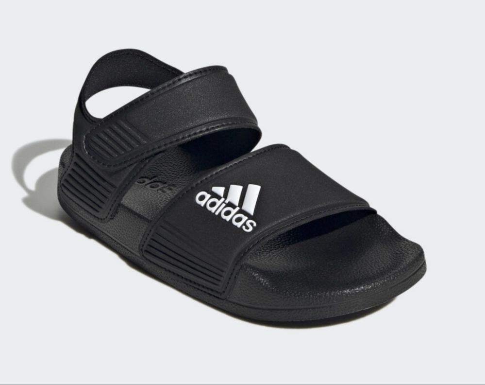 Босоніжки adidas 37 розмір.