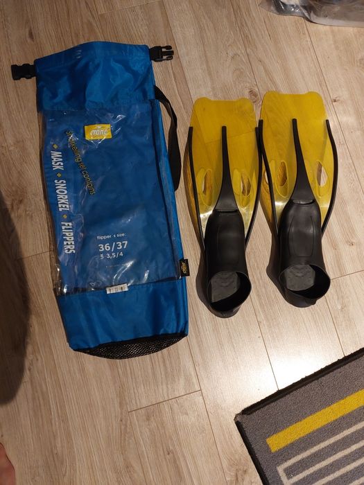 Płetwy do pływania roz. 36-37.