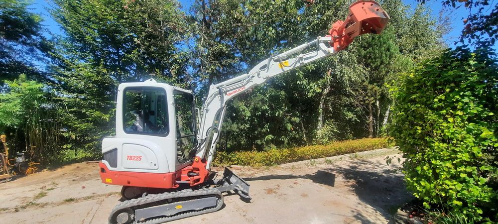 Wynajem minikoparki, minikoparka, wozidło, wiertnica, młot,  dowóz