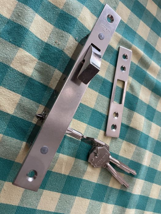 Fechadura Fiam nova