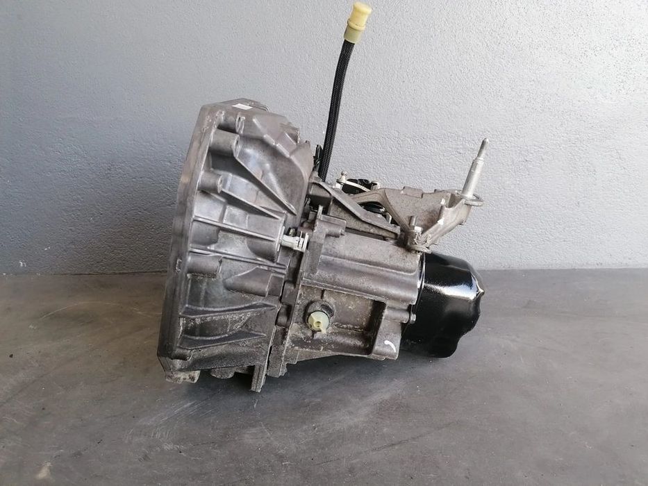 Caixa de Vel Renault Clio IV 0.9Tce 2017 JR5357 em Stock