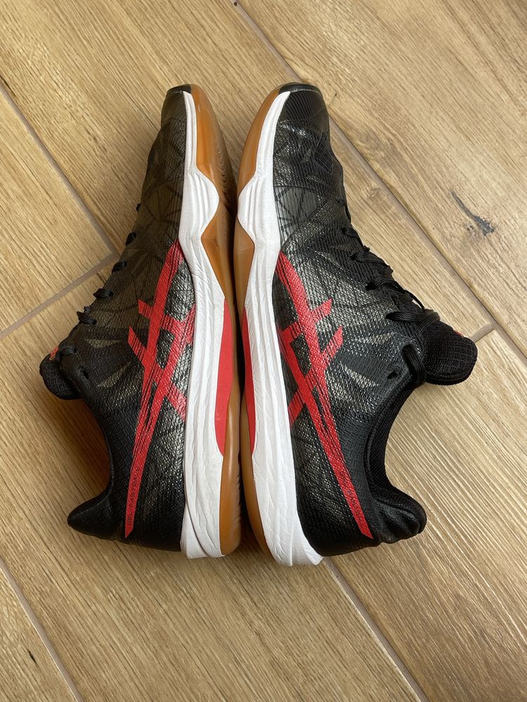 Кросівки Asics gel- fastball 46 р.