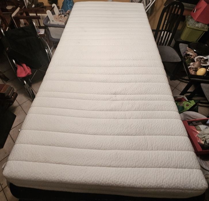 Materac 200x90 łóżko średnio twardy