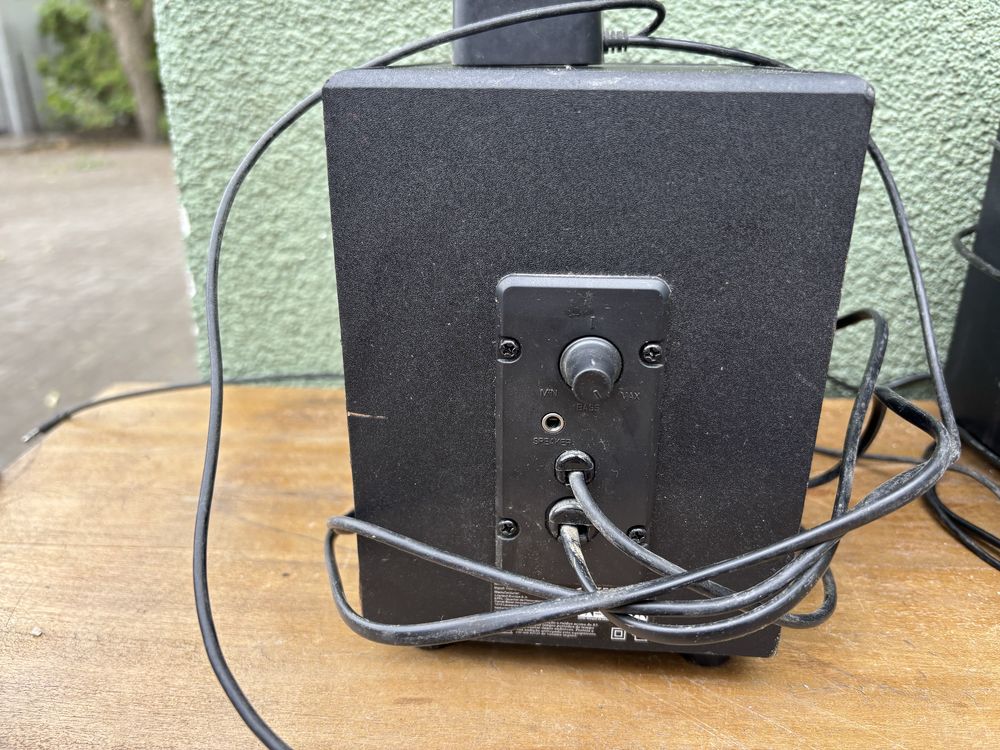 Dwie wieże logitech