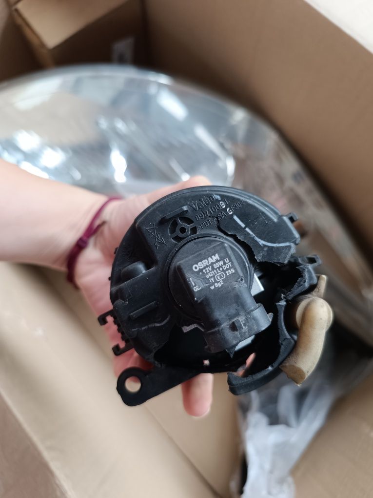 Ótica Citroen C4 1600 hdi lado passageiro