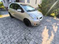 Toyota Yaris Toyota Yaris zadbana , niski przebieg oryginalny .