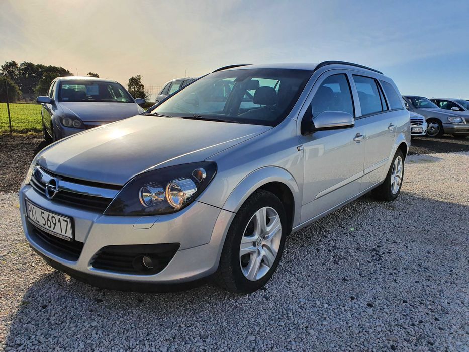 Opel Astra H Kombi 1.6 16V Klima Tempomat Hak Zamiana 226 Tyś Km Zadba