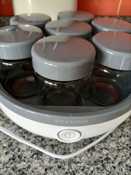 Iogurteira Severin (usada 2 vezes)