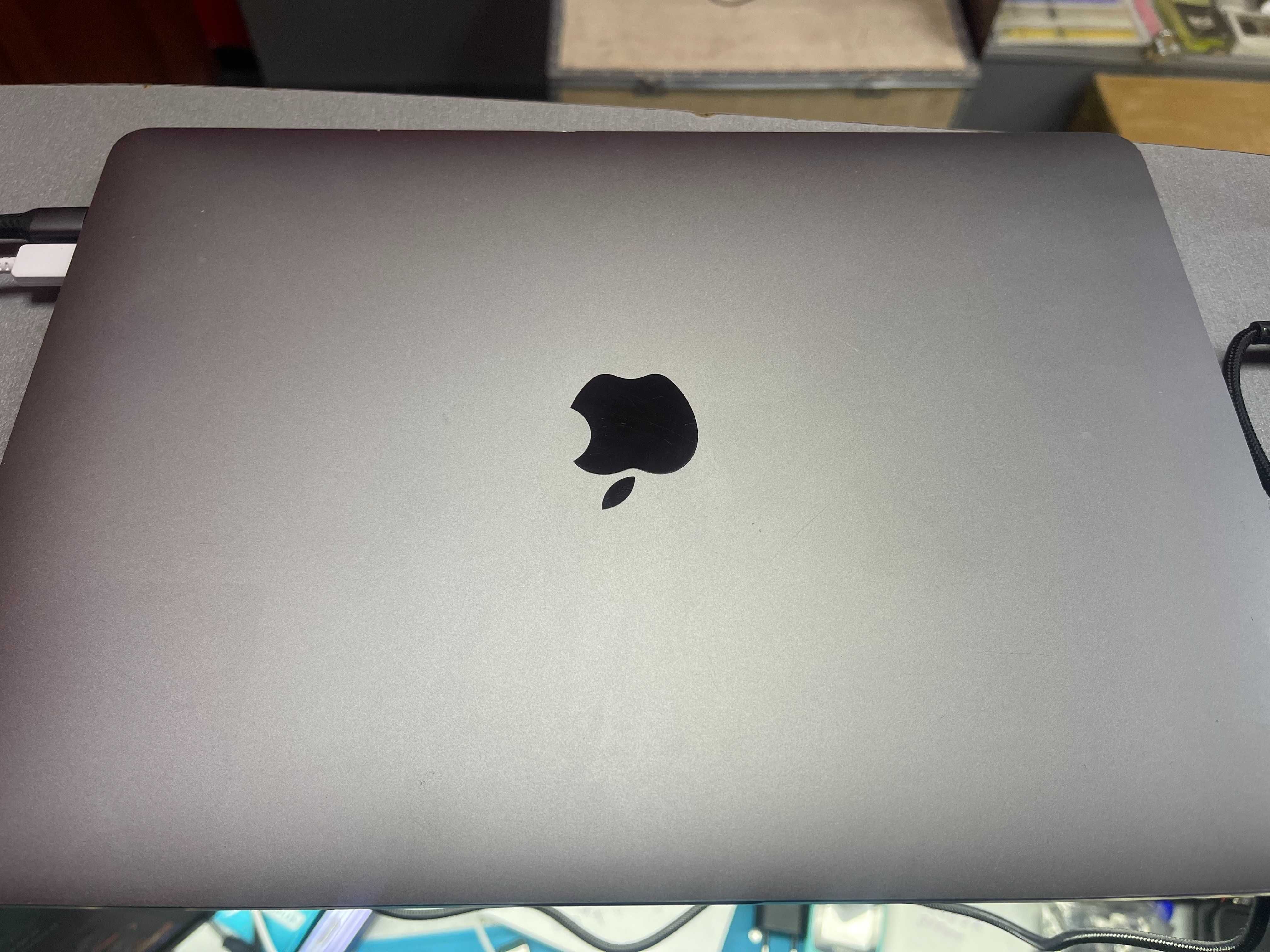 Macbook Pro A2251 13" 2020