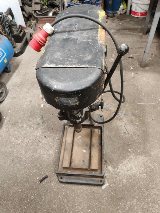 Sprzedam wiertarkę stołową