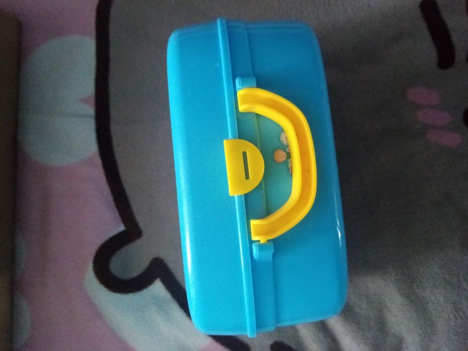 Дитяча кухня майже нова