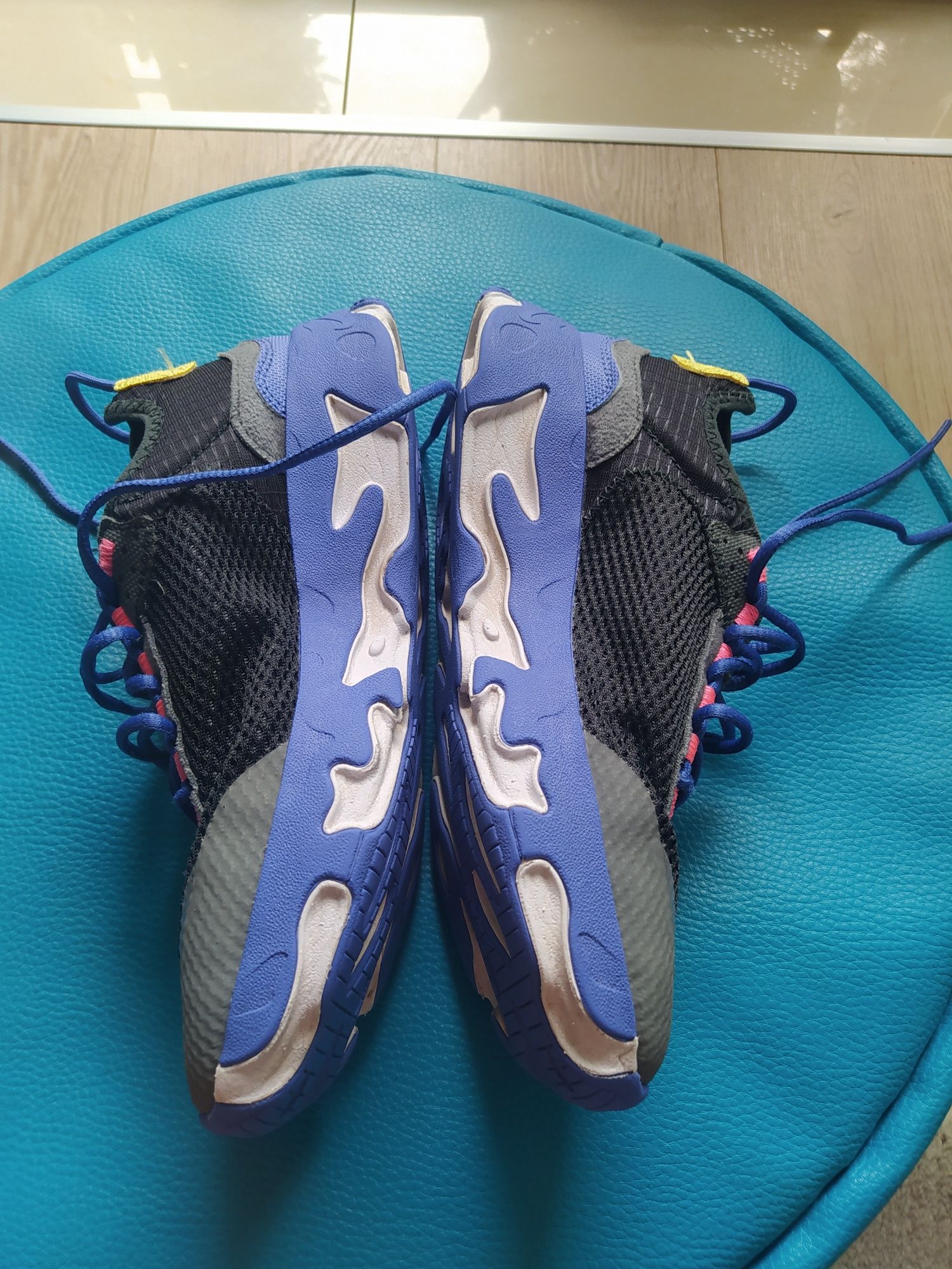 Buty dziecięce rozmiar 35,5 Nike, wkładka 22,5