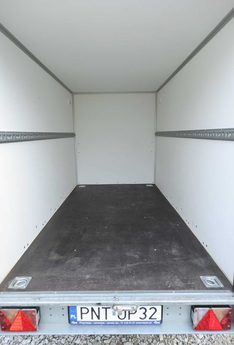 Przyczepa kontener furgon do wynajęcia DMC 750 kg na kat. B od 30 zł!