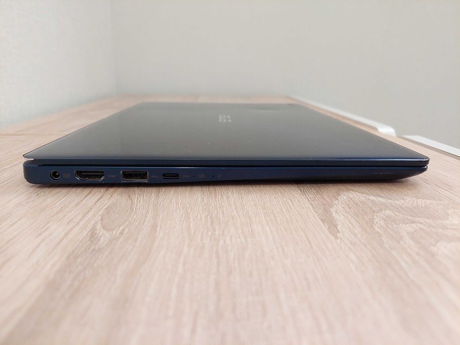 Легкий и красивый ультрабук ноутбук Asus Zenbook U331u i5-8250u 8G Тач