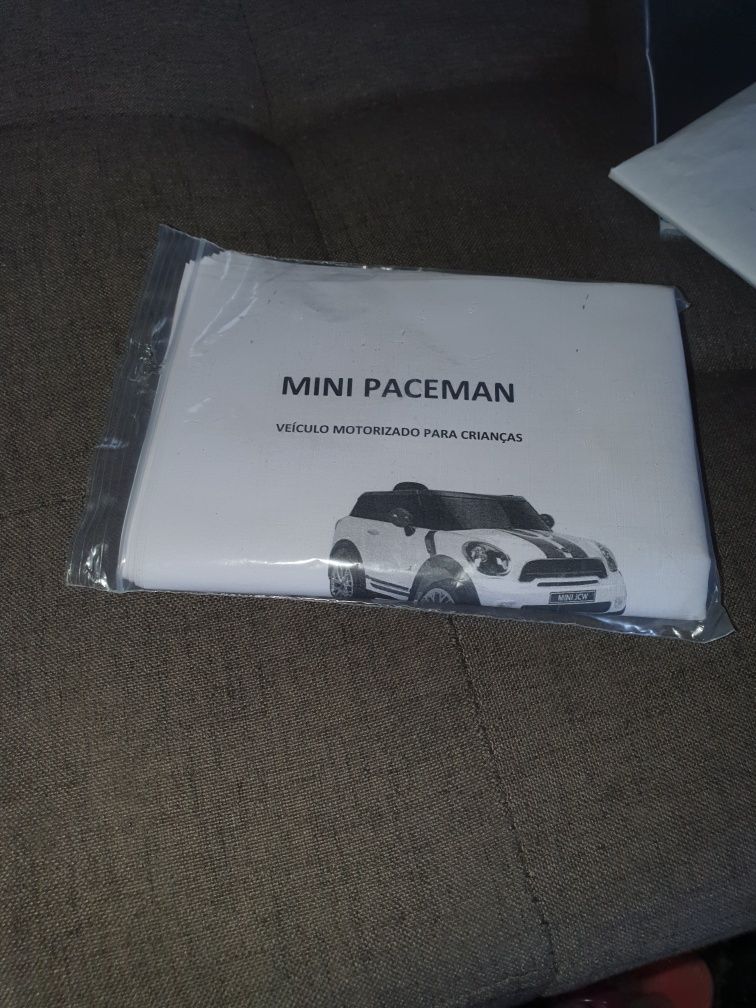 Mini Paceman JCW a bateria