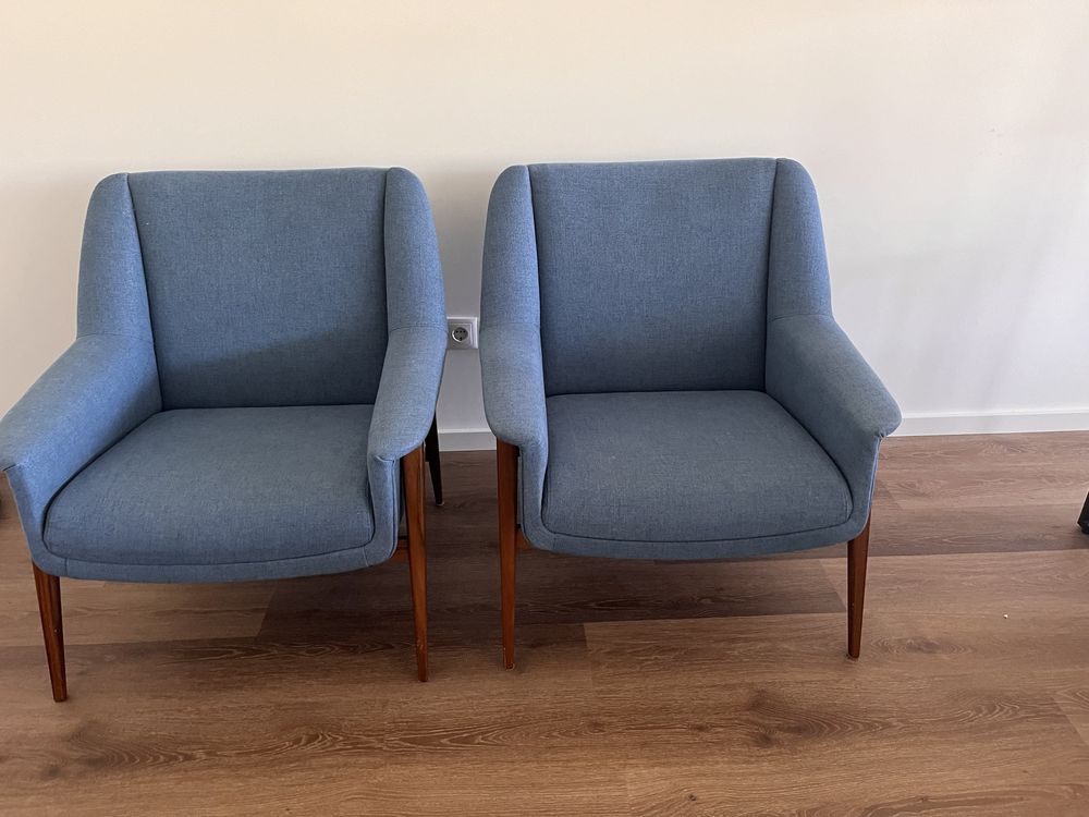 Cadeiraoes estilo vintage azul