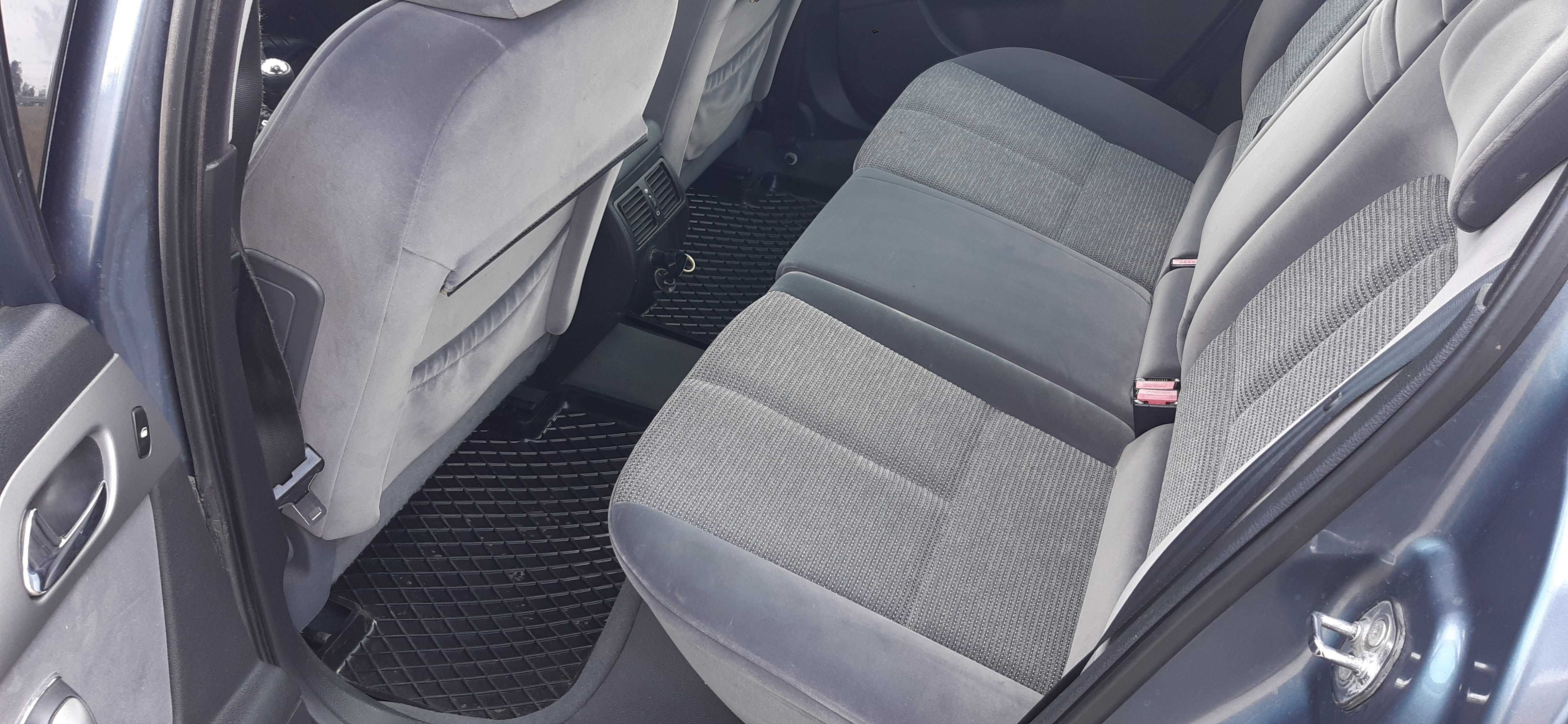 Peugeot 407 1.6 hdi