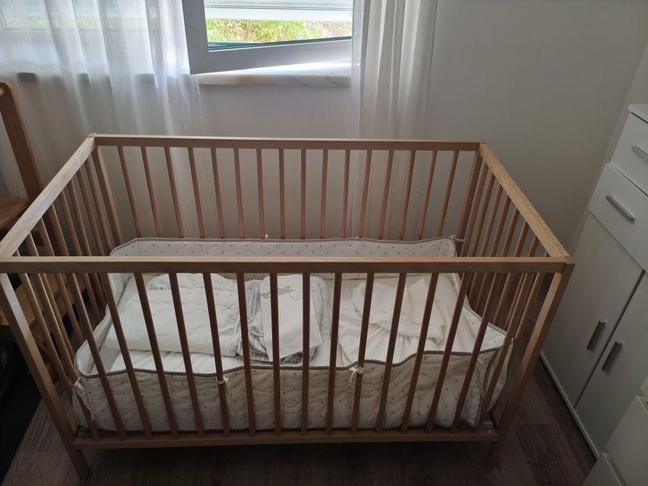 Berço IKEA completo