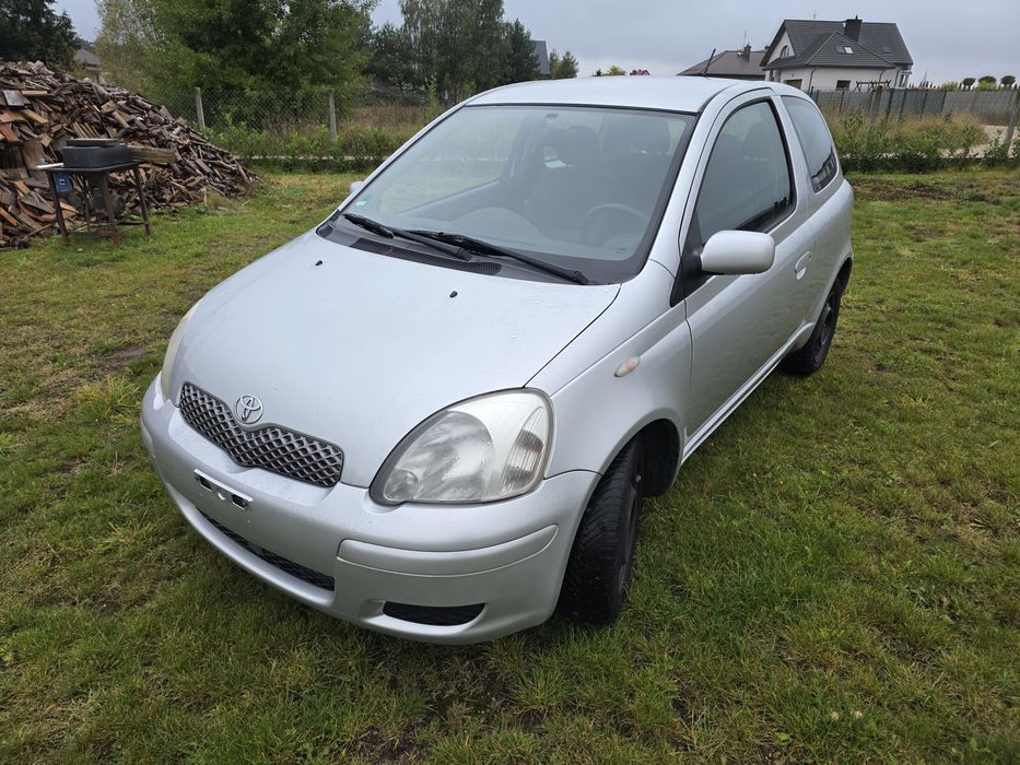 Toyota Yaris 05 r 1.0 klimą w oryginale