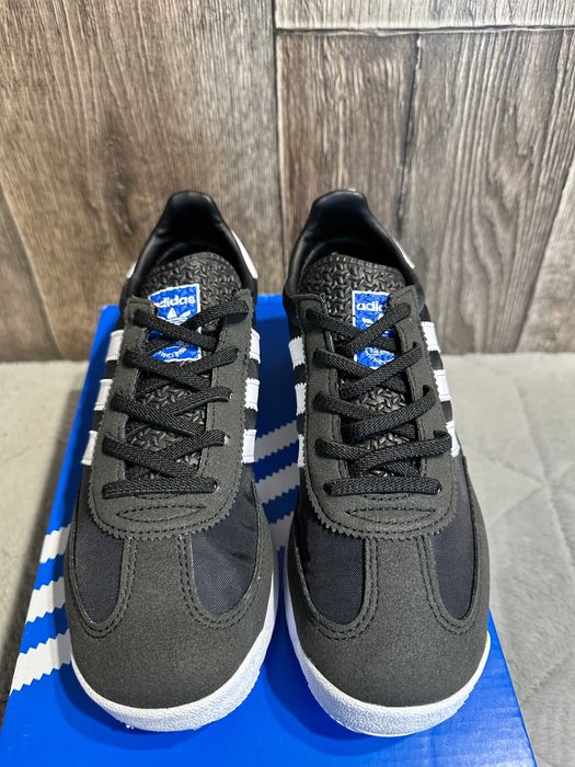 Buty damskie czarne trampki Adidas SL 72 RS EL C 35