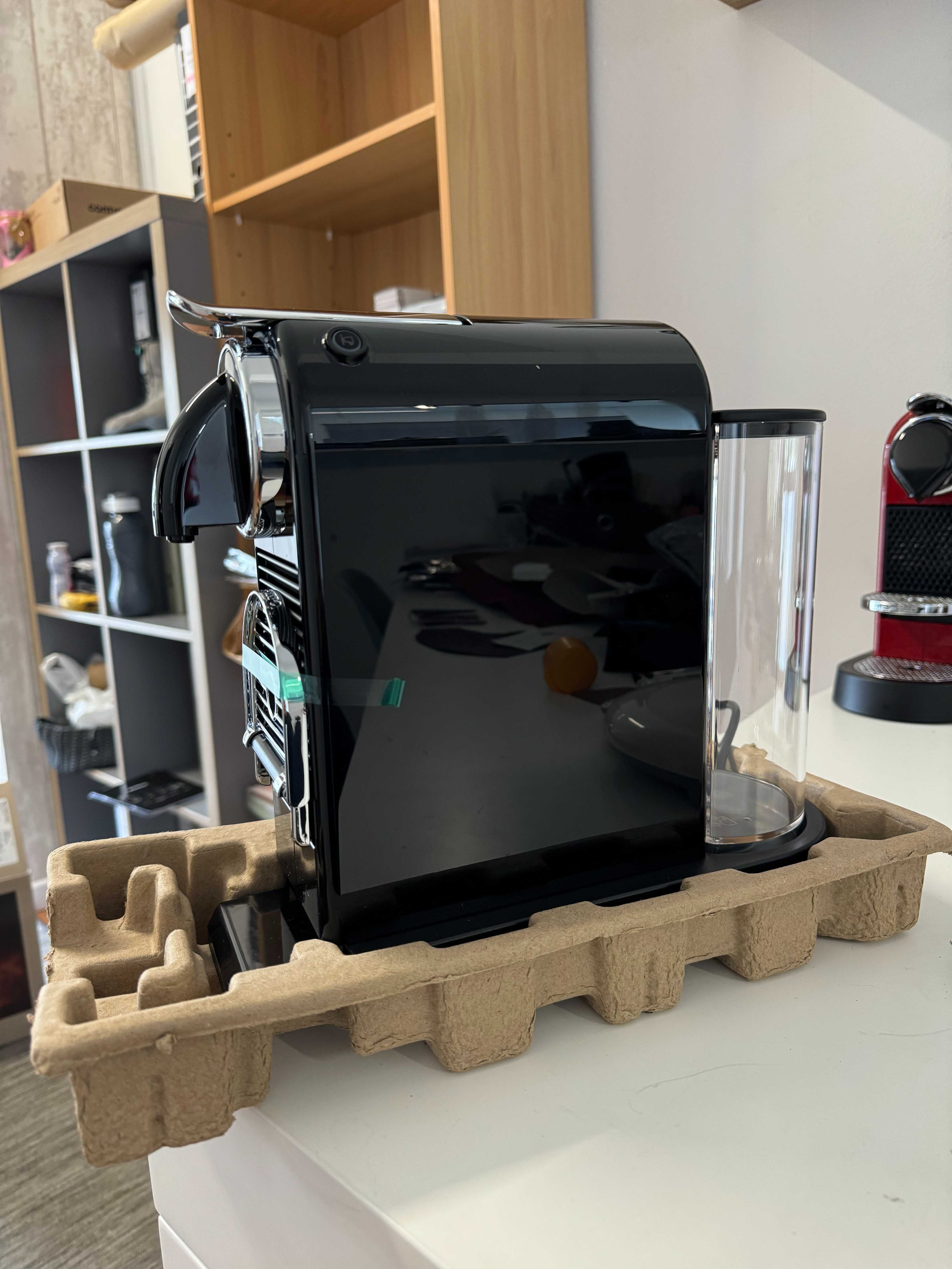 Máquina Nespresso CITIZ