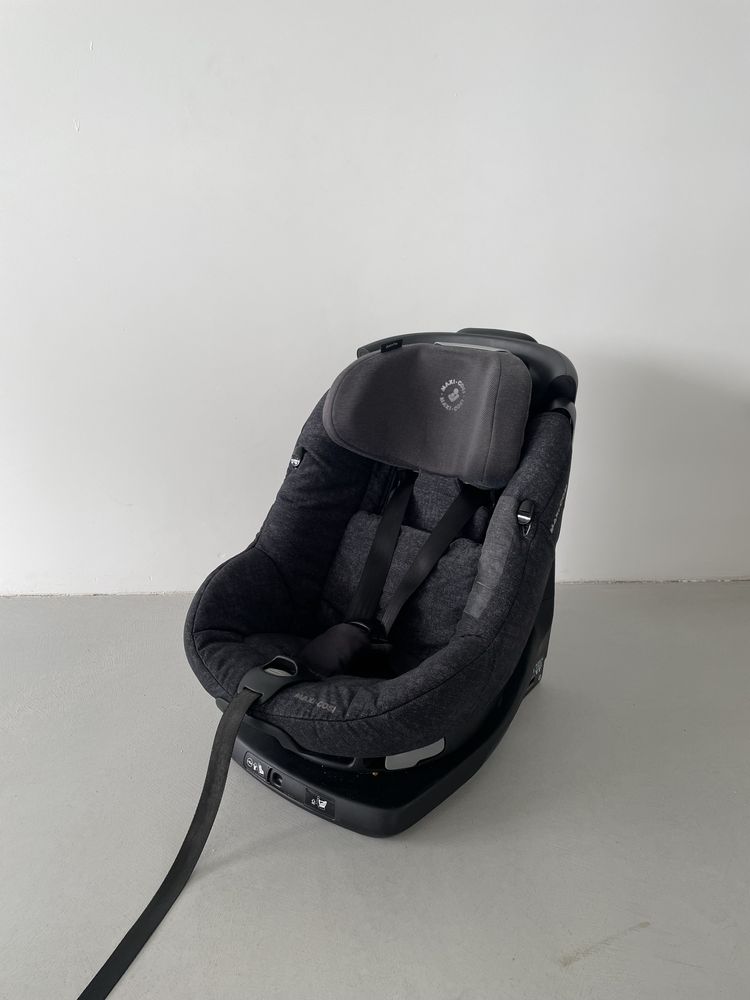 Fotelik samochodowy Maxi-Cosi AxissFix Authentic Graphite 9-18 kg