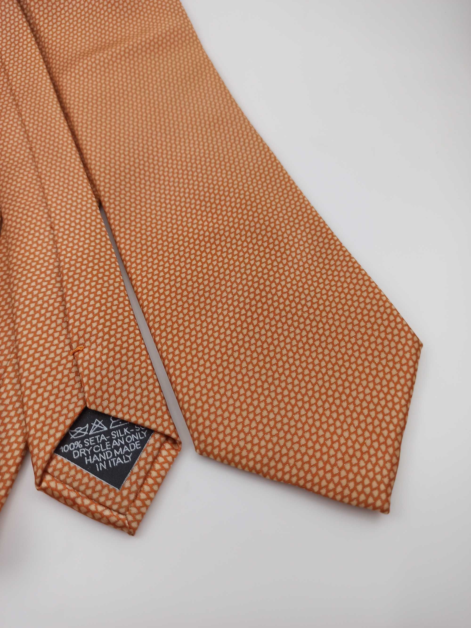 Brioni pomarańczowy jedwabny krawat