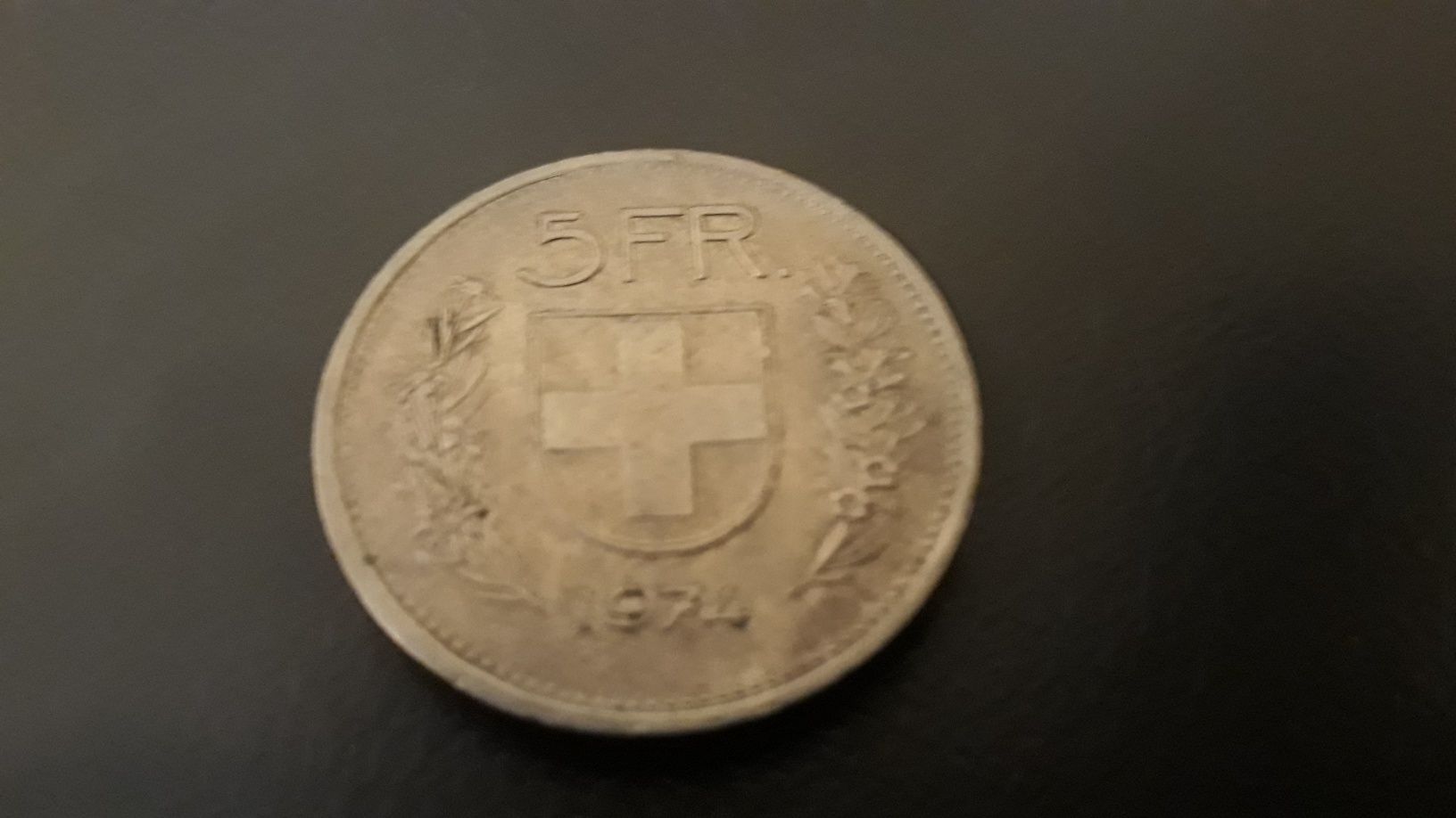 5 Francos Suíços.