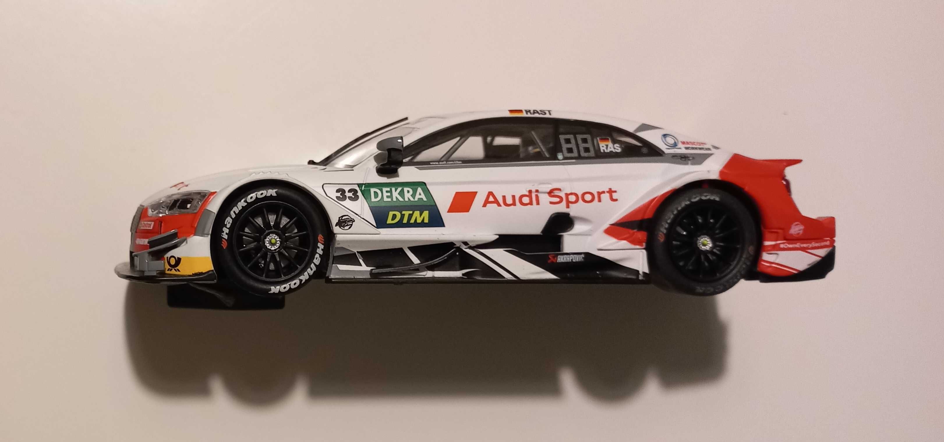 Audi RS5 DTM Nr 33, auto na tor Carrera Evolution, skala 1:32