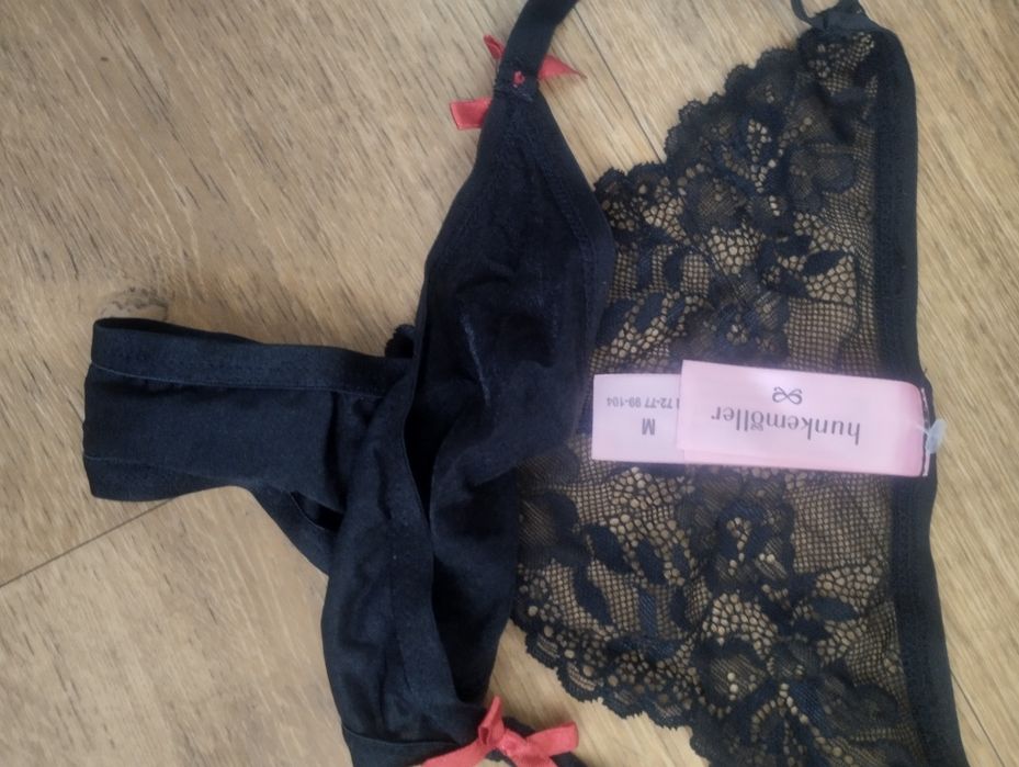Stringi Hunkemöller M używane.