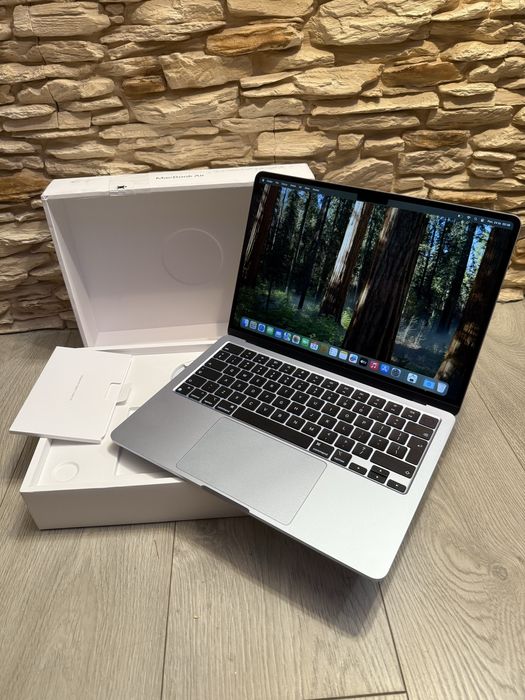 Apple Macbook air 13 2025 M4 256/16 nowy